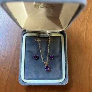 14 Kt gold and amethyst necklace and earrings